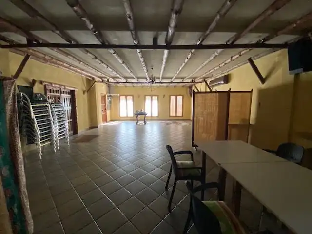 Local en venda en La Zarza (Badajoz) amb Aire condicionat, Terrassa i Moblat