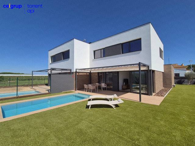 Casa adosada en Venta en Sant Pere Pescador