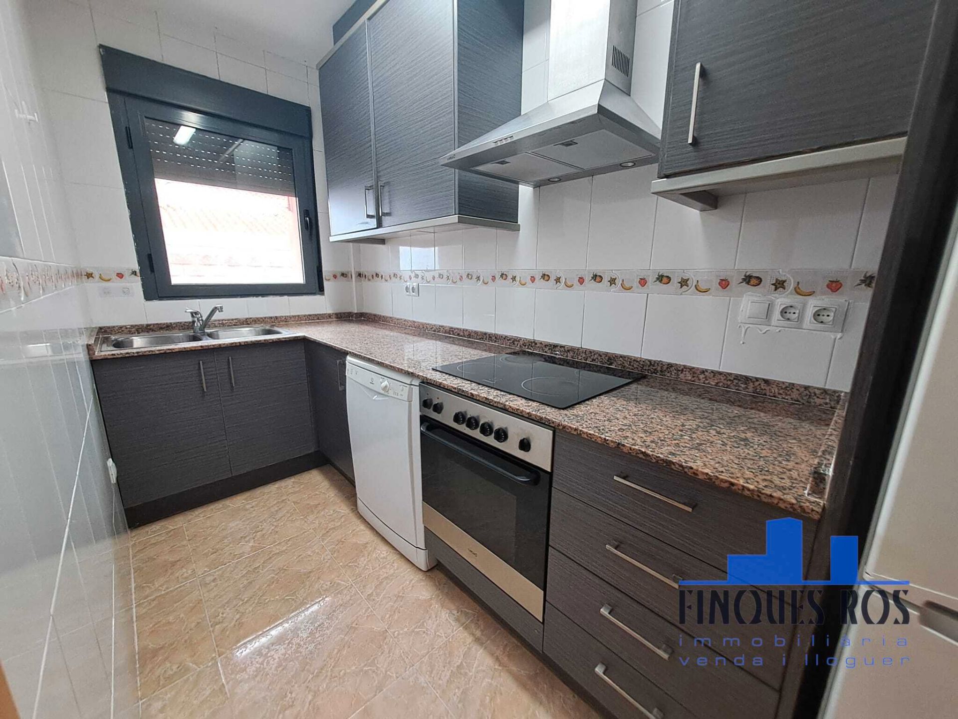 Cuina de Pis en venda en Vinaròs amb Aire condicionat, Calefacció i Moblat
