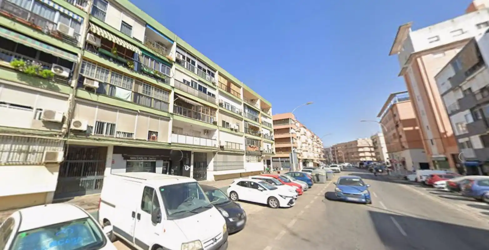 Vista exterior de Apartamento en venta en Sevilla
