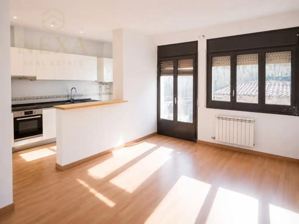 Cocina de Piso en venta en Sant Hilari Sacalm con Terraza, Horno y Balcón