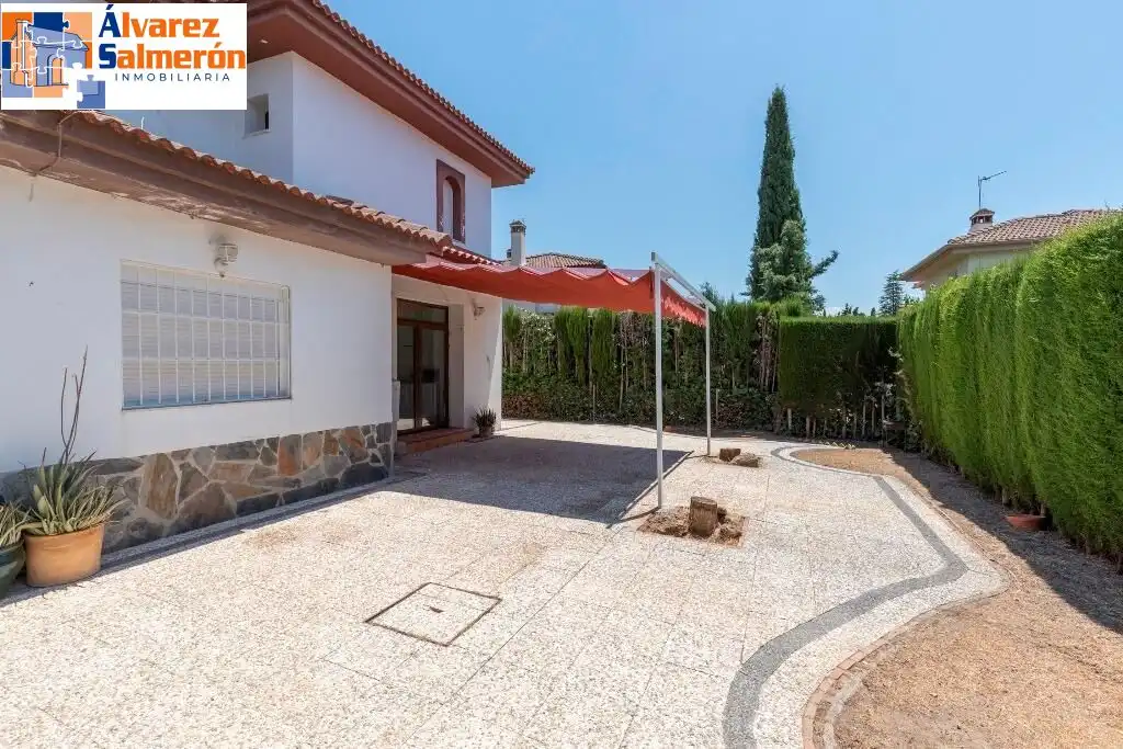 Garden of Houses for sale in Albolote  with Air Conditioner, Private garden and Terrace
