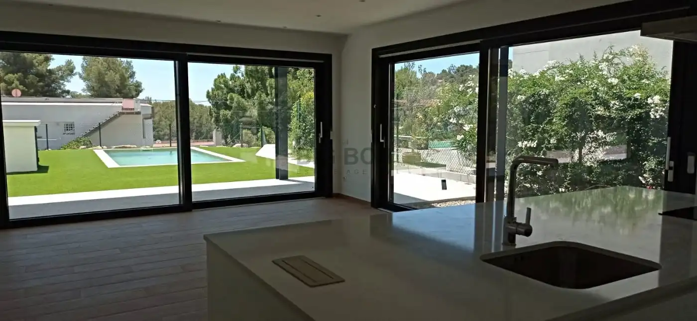 Sala de estar de Casa o chalet de alquiler en Sitges con Aire acondicionado, Calefacción y Jardín privado