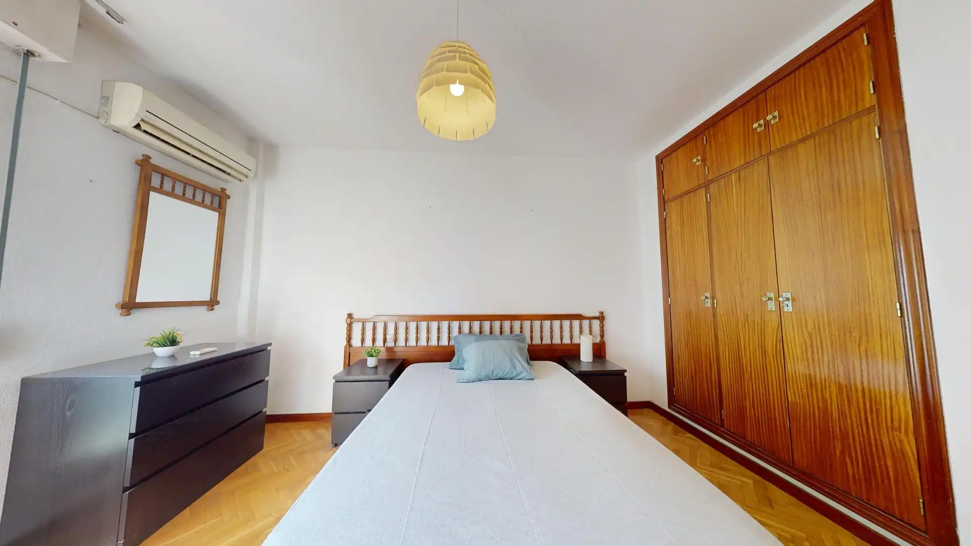 Habitación de Piso en venta en Madrid con Aire acondicionado y Calefacción