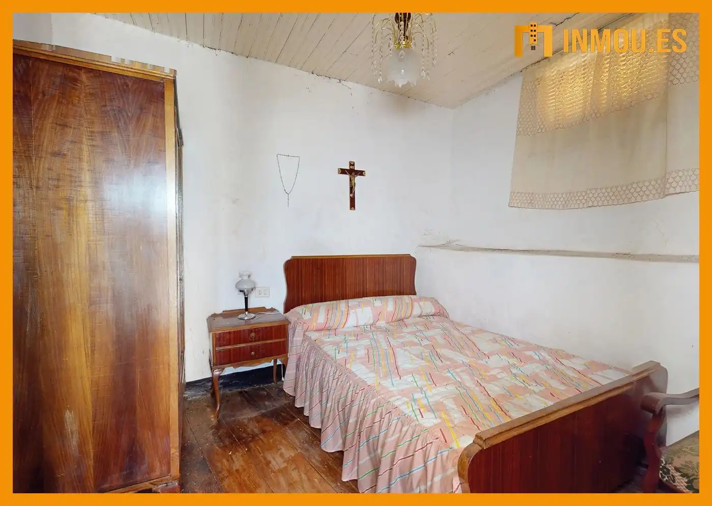 Schlafzimmer von Einfamilien-Reihenhaus zum Verkauf in Celanova mit Privatgarten