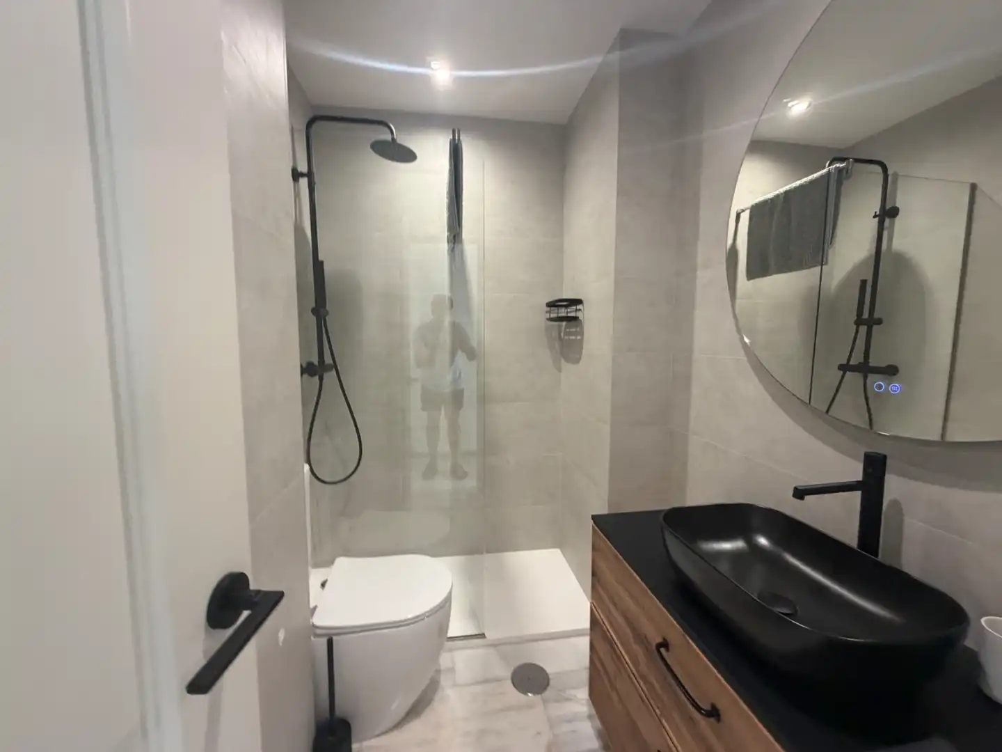 Bathroom of Flat for rent in Cádiz  with Air Conditioner, Terrace and Storage room