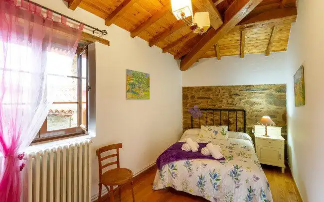 Dormitori de Casa o xalet en venda en Sober amb Calefacció, Jardí privat i Terrassa