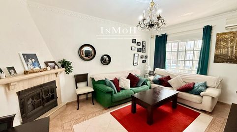 Foto 4 de Casa adosada en venta en Rosalía de Castro, La Banda - Campo de Fútbol, Chiclana de la Frontera