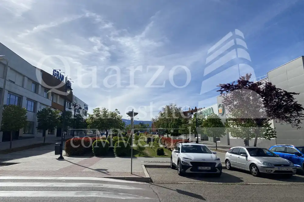 Business premises for sale in Plaza Jorge Manrique, imagen 30