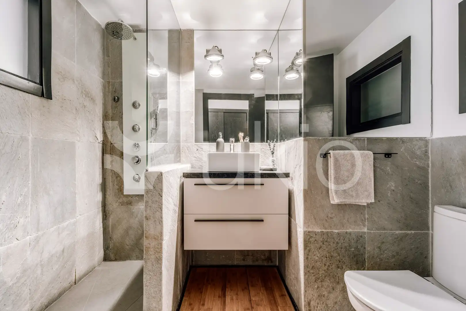 Apartament amb ascensor de lloguer a Calle de Miguel Ángel, imagen 23