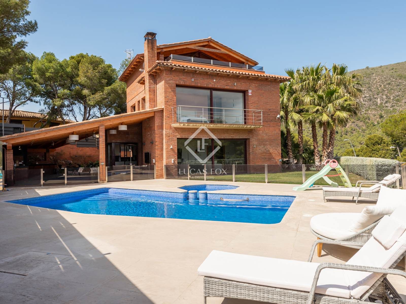 Exterior view of House or chalet to rent in Castelldefels  with Air Conditioner, Private garden and Terrace