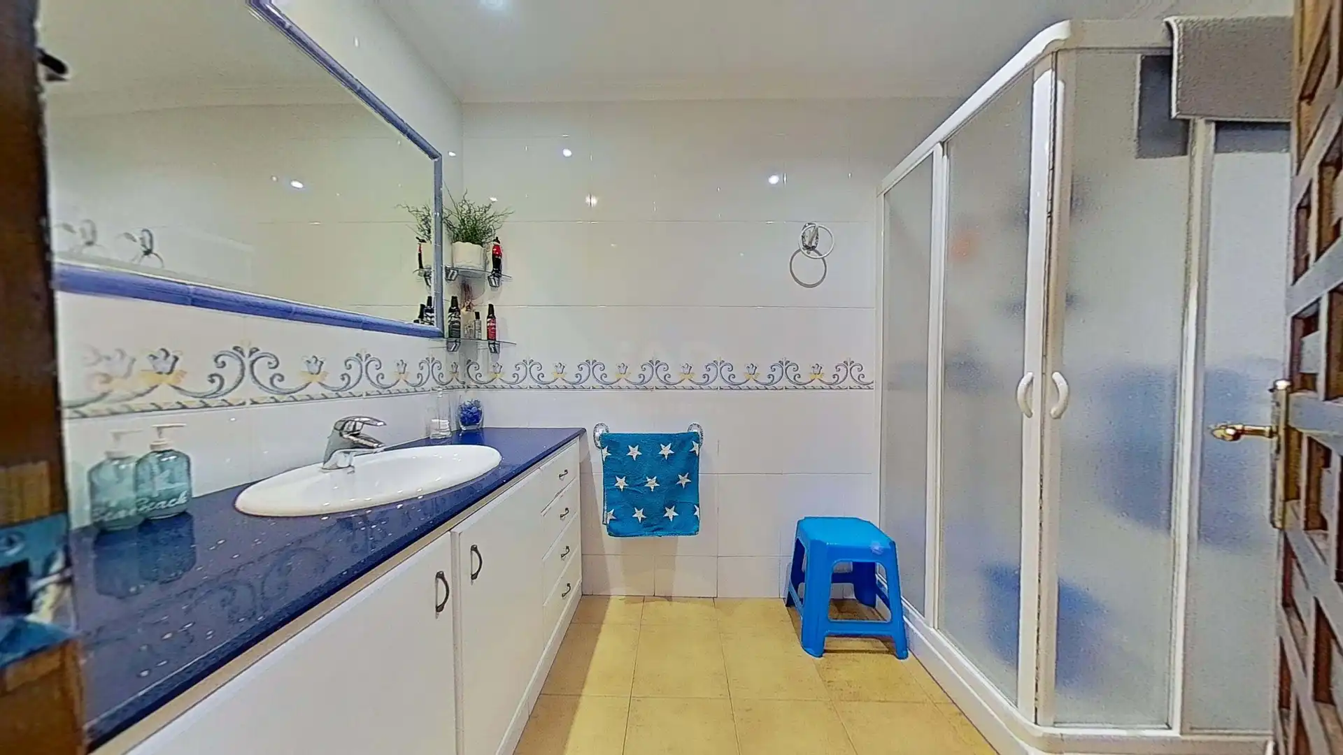 Bany de Casa o xalet en venda en Elche / Elx amb Aire condicionat, Calefacció i Terrassa