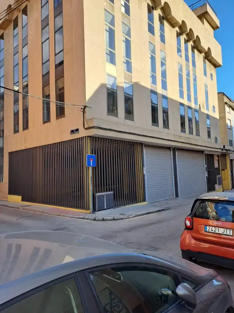 Exterior view of Commercial properties for rent in Madrid