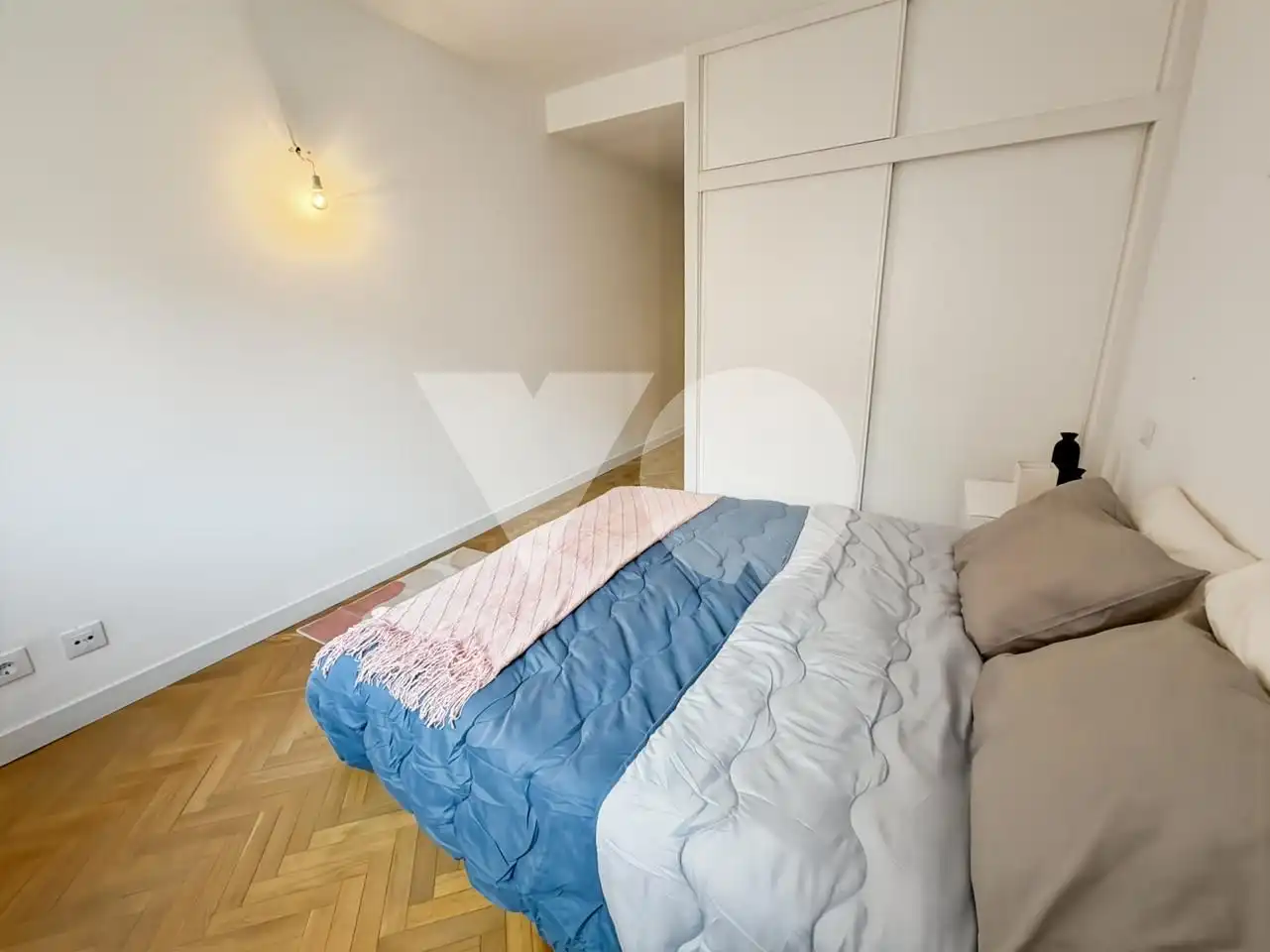 Habitación de Piso en venta en Madrid con Calefacción, Parquet y Terraza