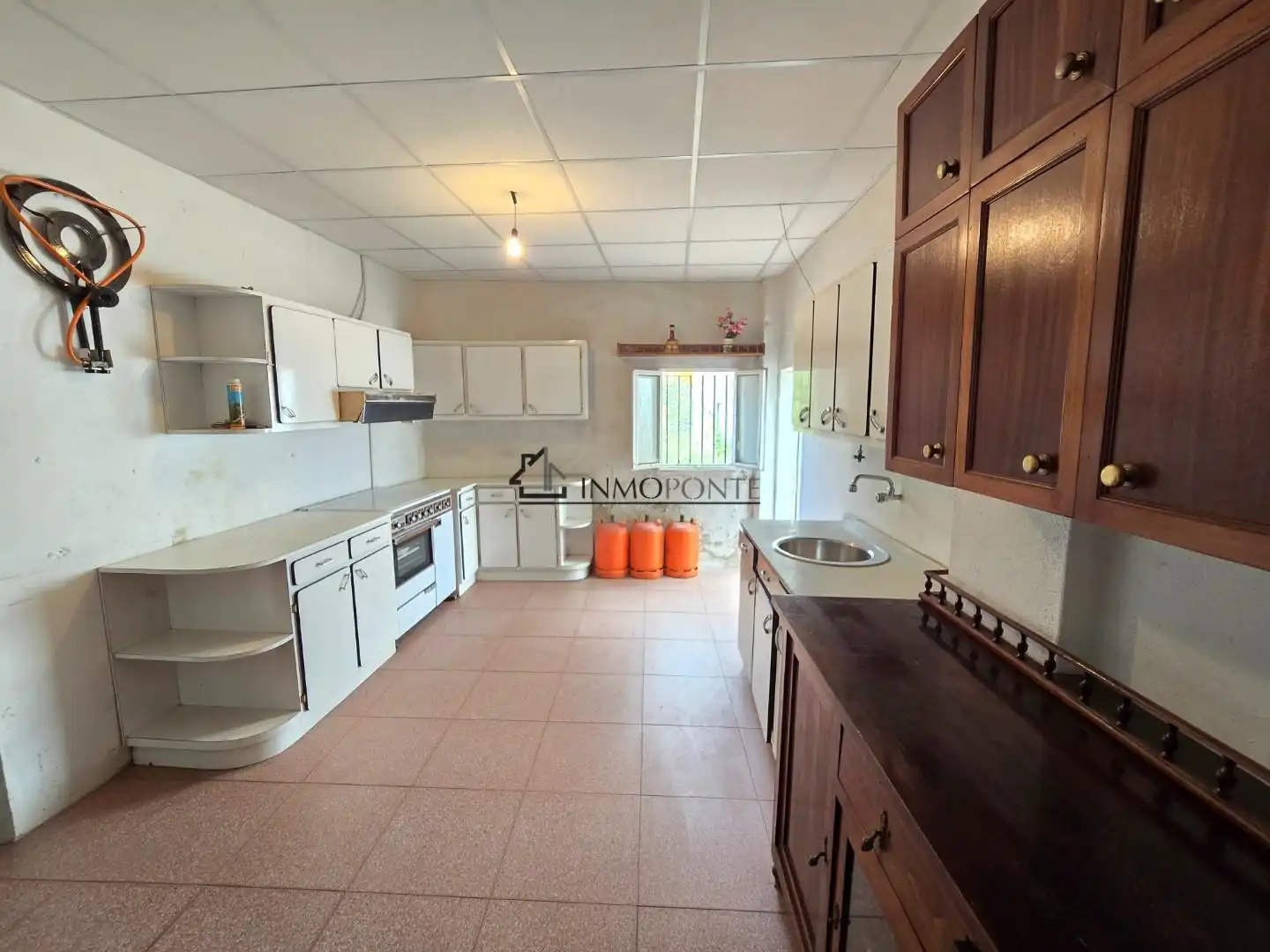 Cocina de Casa o chalet en venta en Pontevedra Capital  con Calefacción, Jardín privado y Terraza