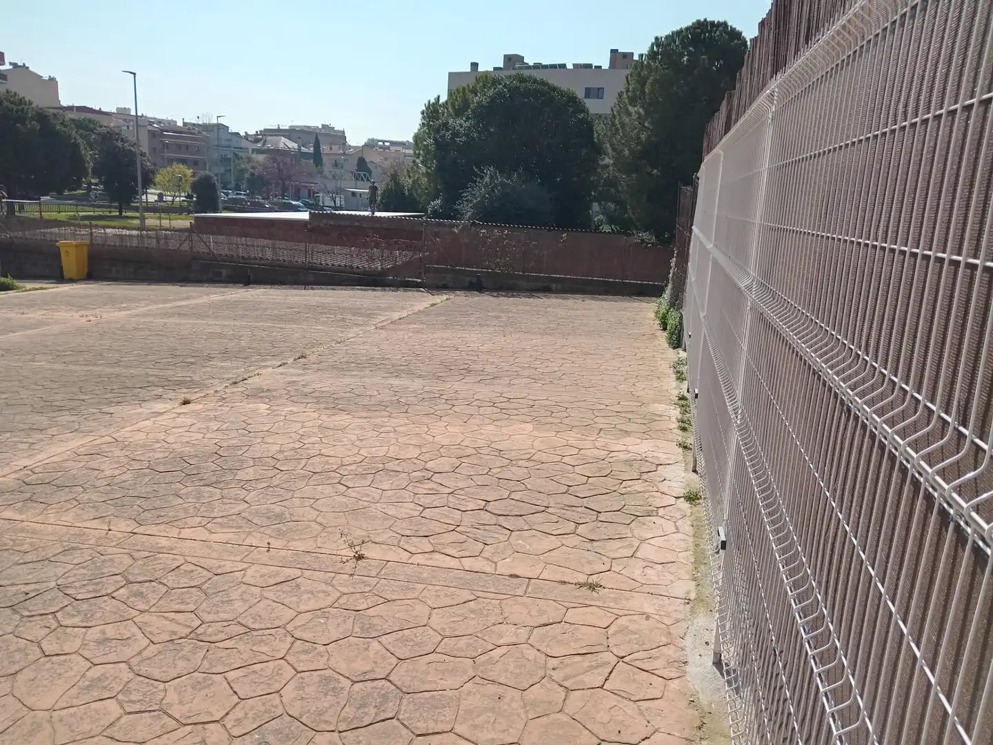 Aparcament de Pis en venda en Ripollet amb Calefacció i Jardí privat