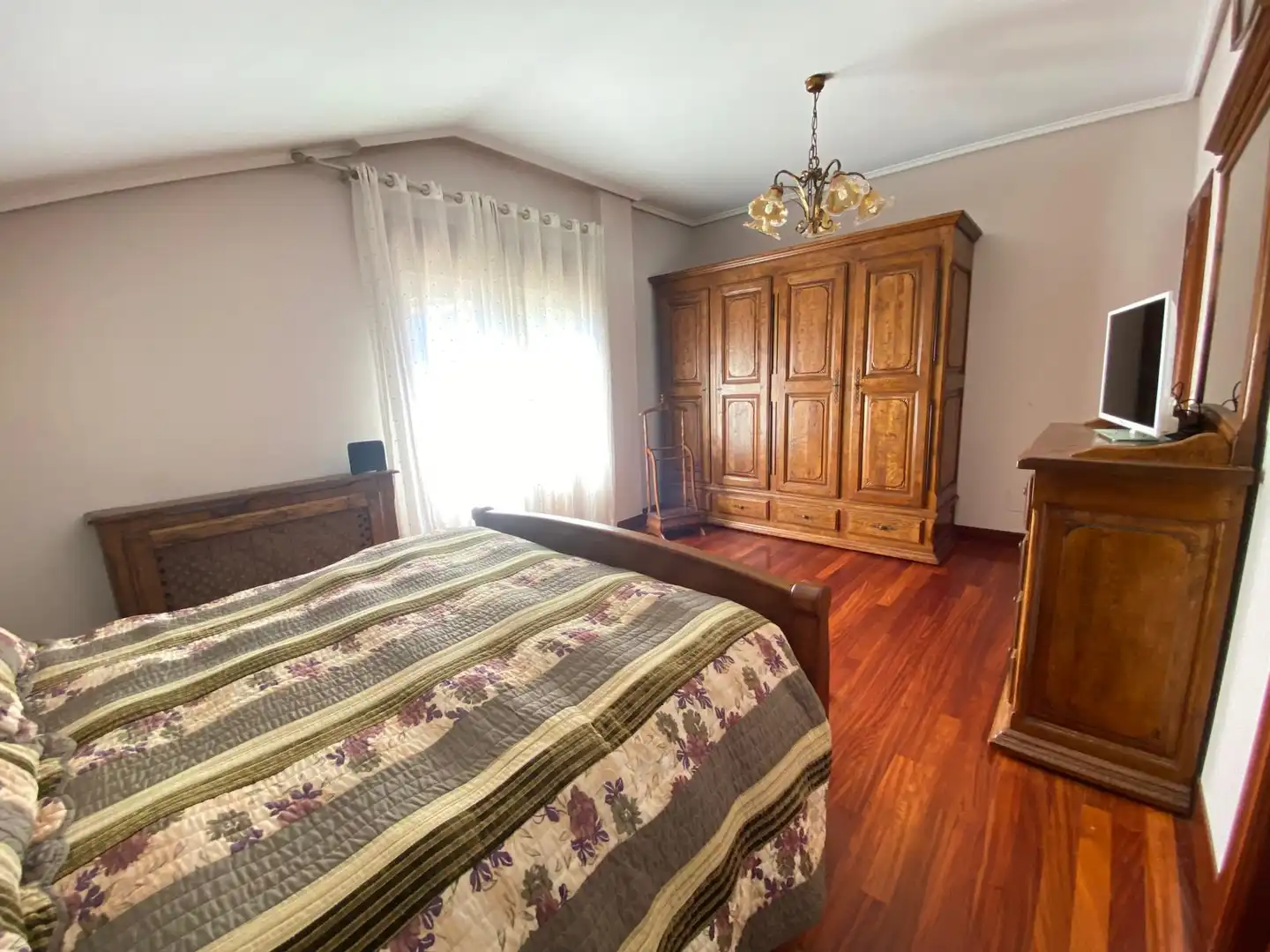 Habitación de Casa o chalet en venta en Castro-Urdiales con Calefacción, Jardín privado y Terraza