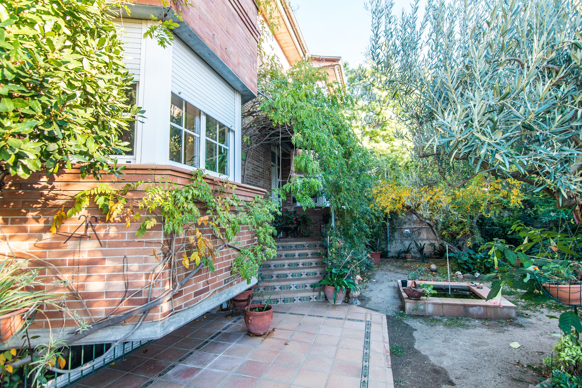 Jardí de Casa adosada en venda en Castellar del Vallès amb Aire condicionat, Calefacció i Jardí privat