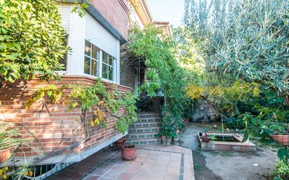 Garden of Single-family semi-detached for sale in Castellar del Vallès  with Air Conditioner, Heating and Private garden