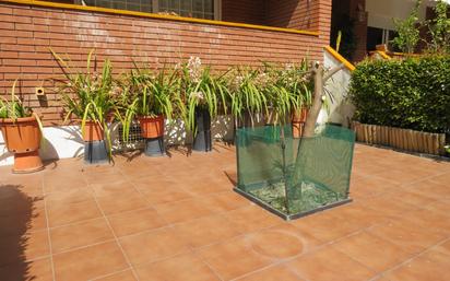 Jardí de Casa adosada en venda en Sant Andreu de Llavaneres amb Aire condicionat, Calefacció i Terrassa
