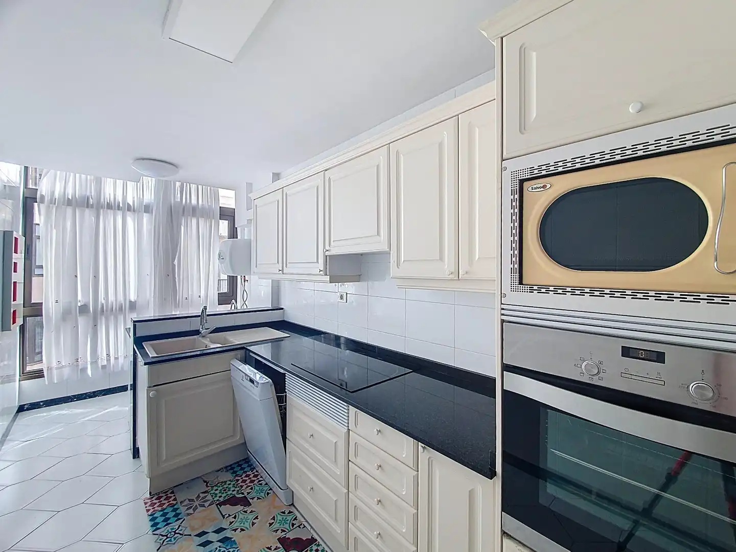 Piso con ascensor en venta en Calle ALBAREDA, imagen 6