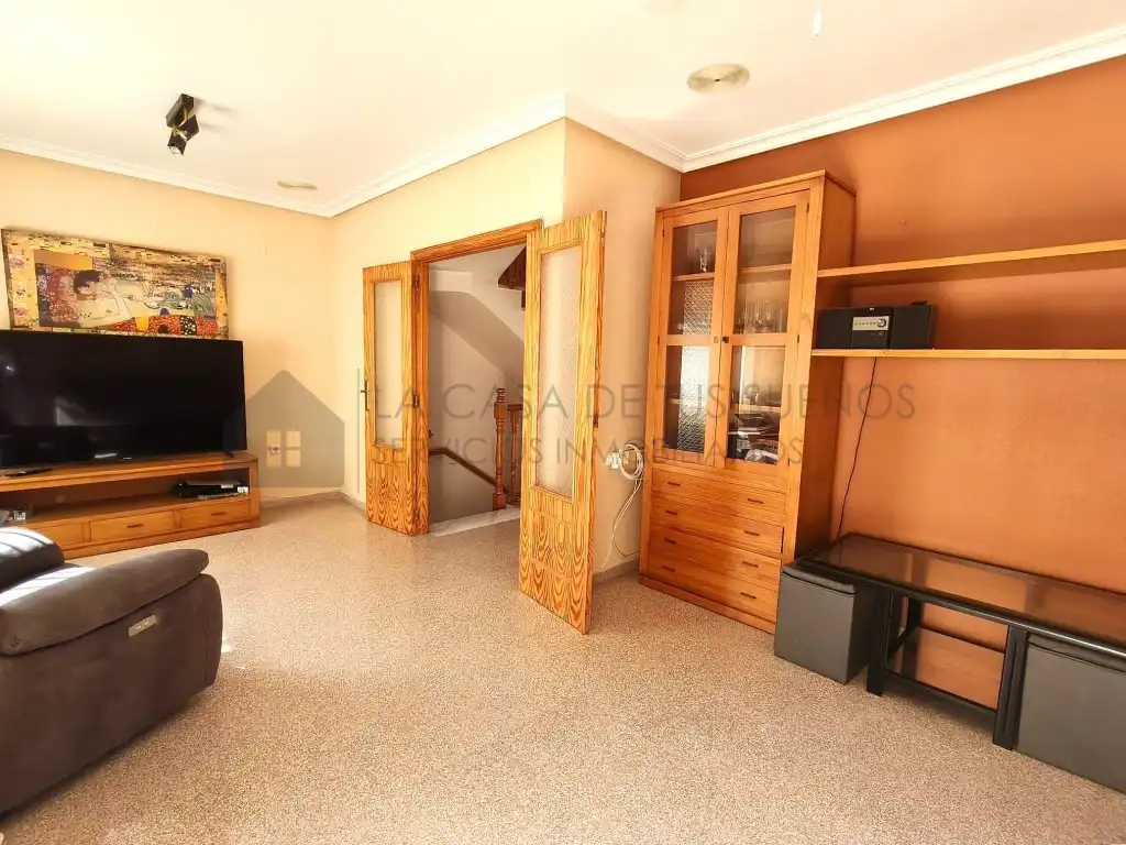 Casa adosada en venta en Petrer