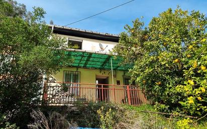 Vista exterior de Casa o xalet en venda en San Martín del Rey Aurelio amb Moblat