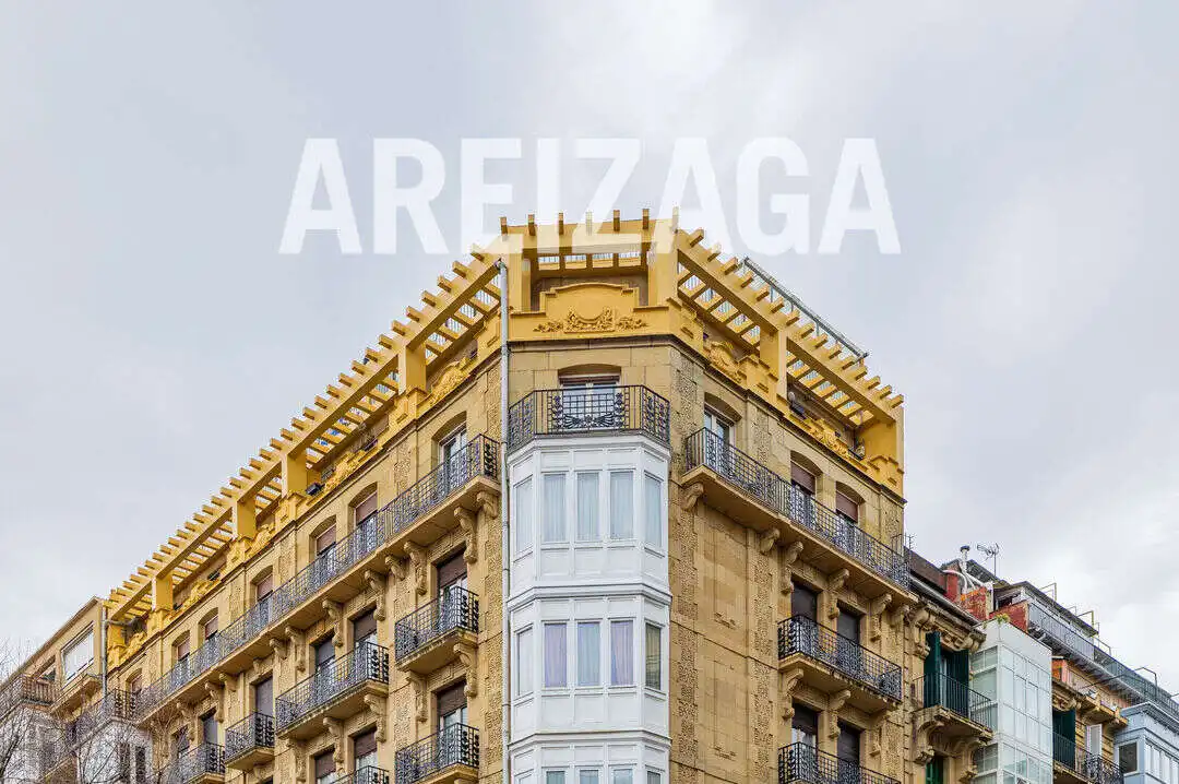 Vista exterior de Piso en venta en Donostia - San Sebastián  con Calefacción, Terraza y Trastero