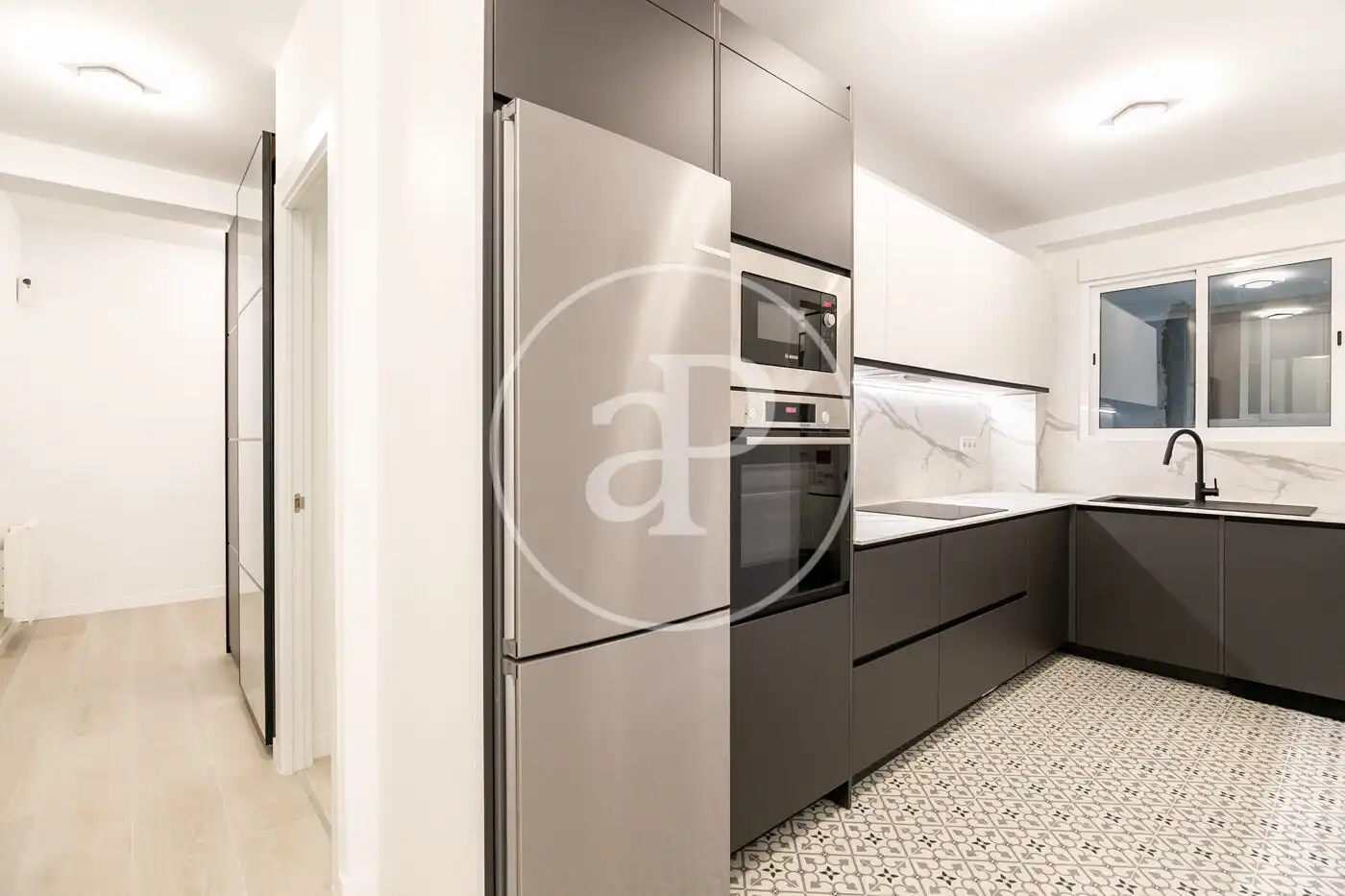 Küche von Wohnung zum Verkauf in Barcelona mit Klimaanlage, Heizung und Möbliert