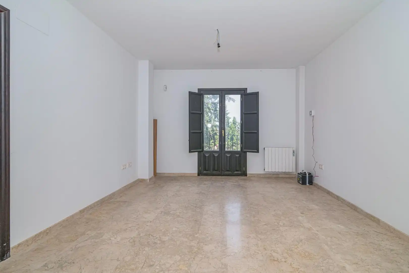 Piso en venta en La Zubia con Calefacción y Balcón