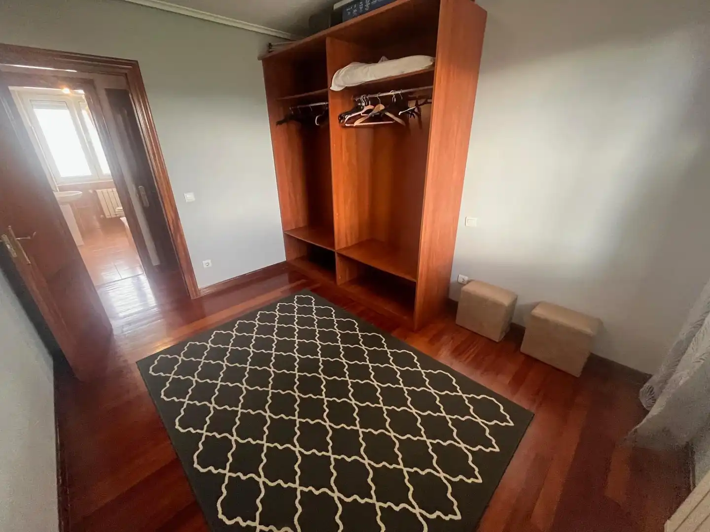 Wohnung zum Verkauf in Bárcena de Cicero mit Heizung, Terrasse und Möbliert