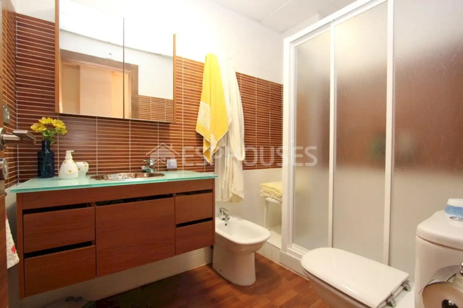 Bathroom of Attic for sale in Guardamar del Segura  with Air Conditioner, Terrace and Storage room