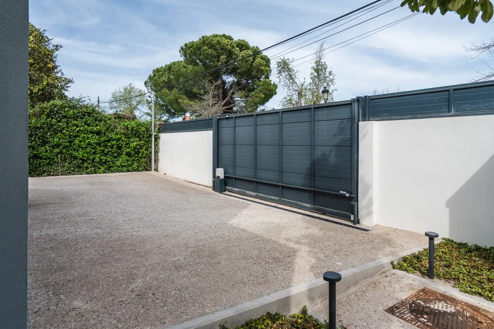 Parking of Houses for sale in Villanueva de la Cañada  with Air Conditioner, Heating and Private garden