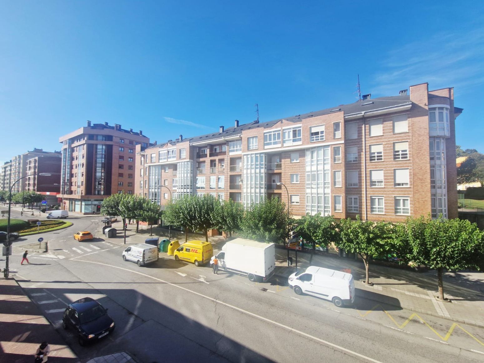 Vista exterior de Pis en venda en Avilés amb Terrassa