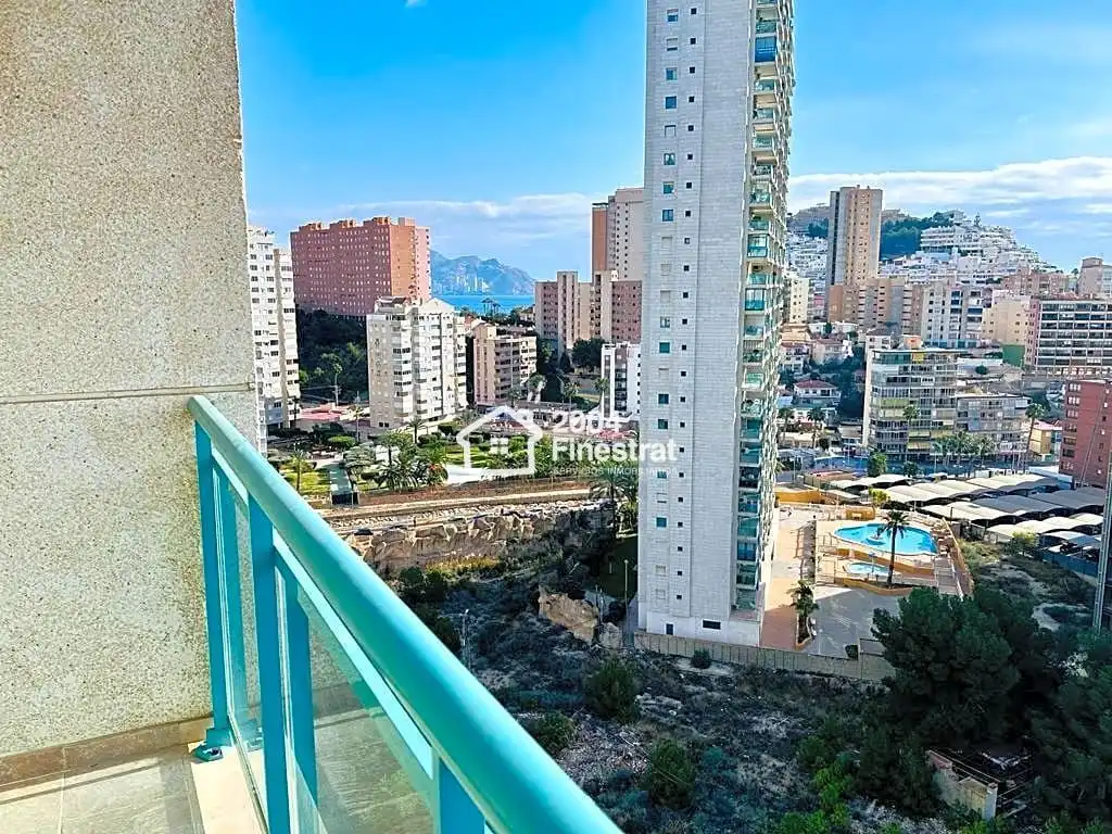 Vista exterior de Piso de alquiler en Villajoyosa / La Vila Joiosa con Aire acondicionado, Terraza y Amueblado