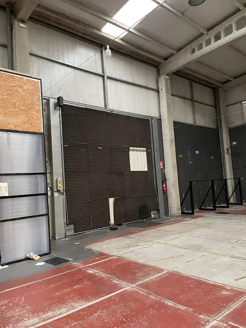 Außenansicht von Fabrikhallen zur Miete in Pontevedra Capital 
