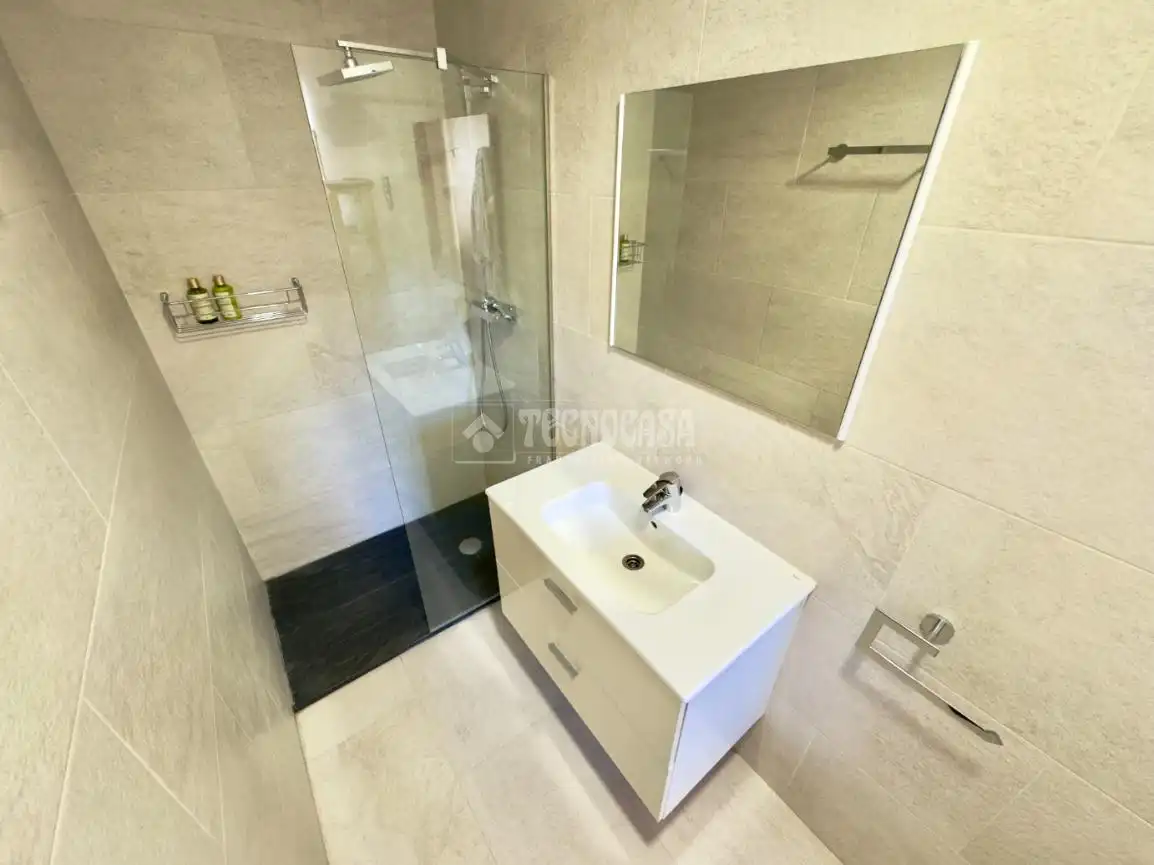 Baño de Casa o chalet en venta en Cabanillas del Campo con Aire acondicionado, Calefacción y Terraza