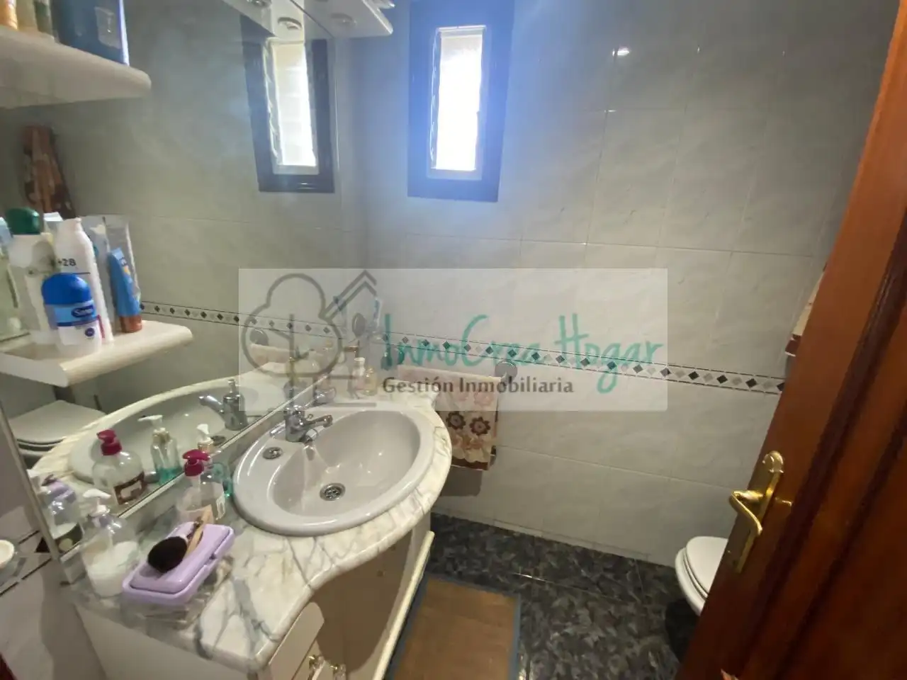 Bany de Casa o xalet en venda en Vigo  amb Calefacció, Jardí privat i Terrassa