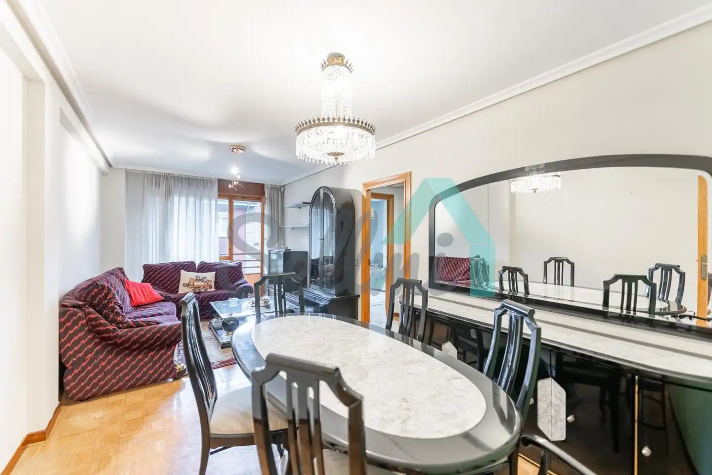 Comedor de Piso de alquiler en Oviedo  con Calefacción, Parquet y Terraza