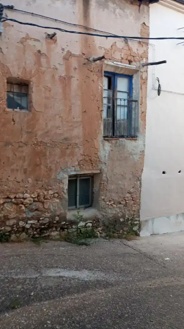 Vista exterior de Casa adosada en venda en Covarrubias
