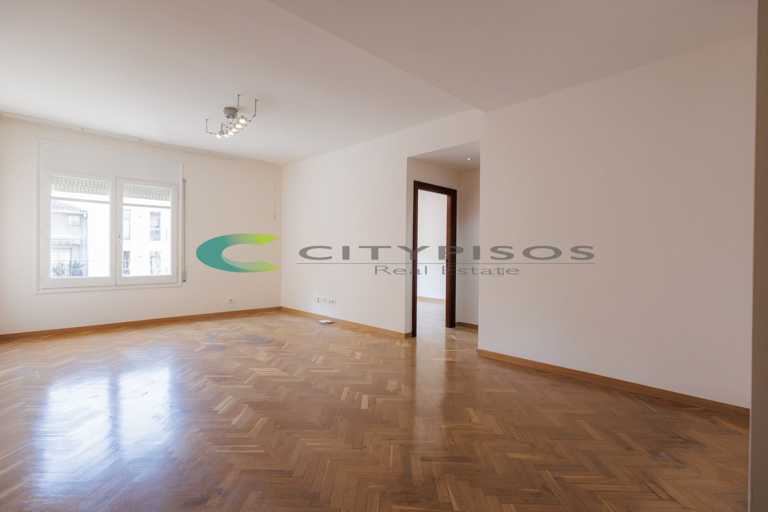 Sala d'estar de Pis en venda en  Barcelona Capital amb Aire condicionat, Parquet i Forn