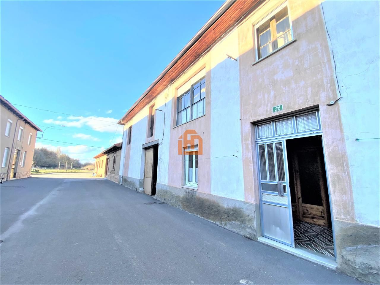 Exterior view of House or chalet for sale in Turcia  with Heating, Private garden and Storage room