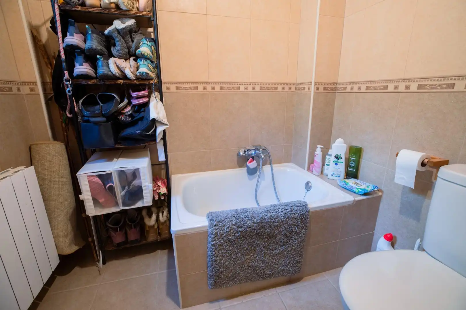 Baño de Casa adosada en venta en Biescas con Calefacción, Jardín privado y Amueblado