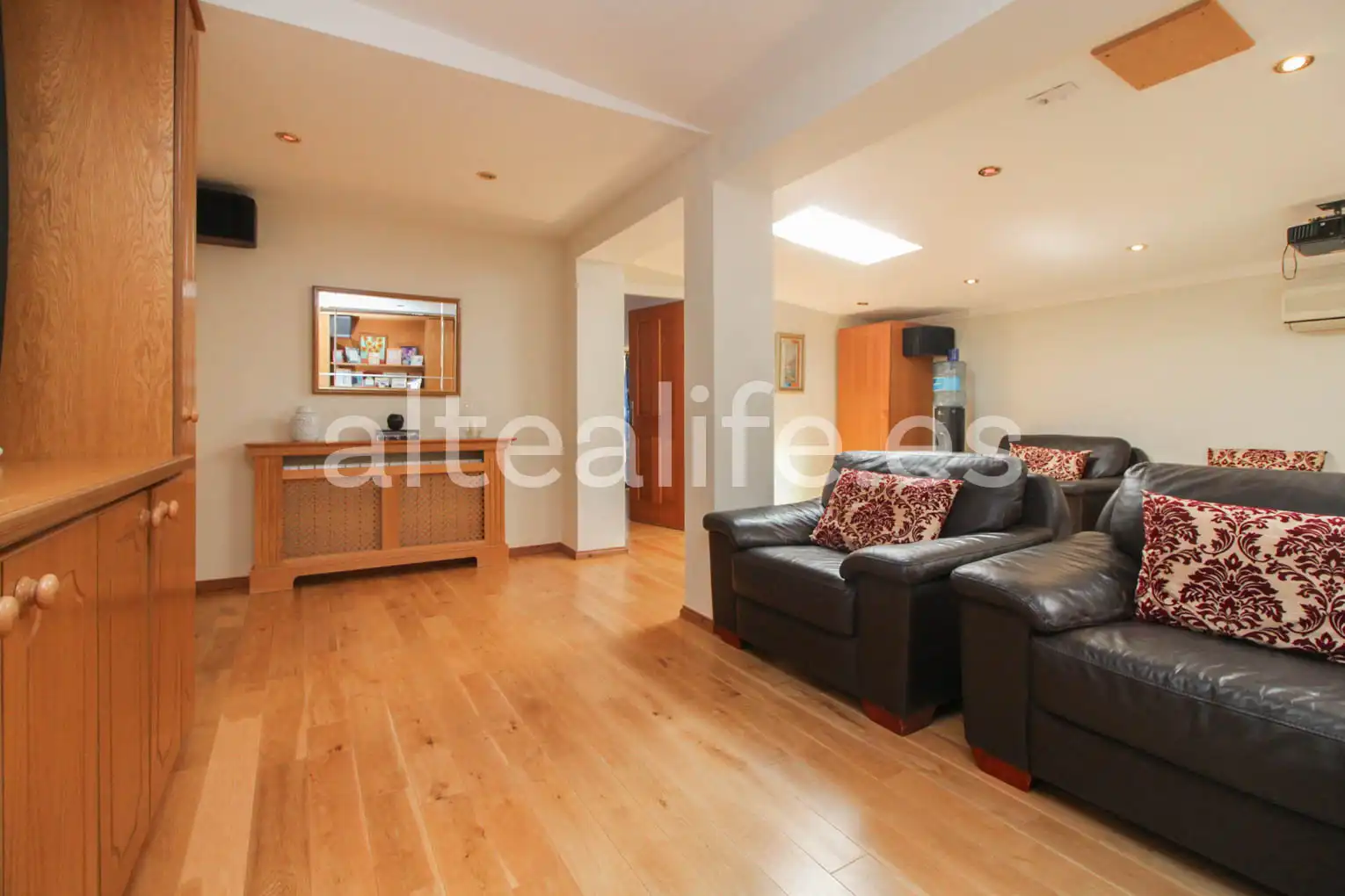 Sala de estar de Casa o chalet en venta en La Nucia con Aire acondicionado, Jardín privado y Terraza