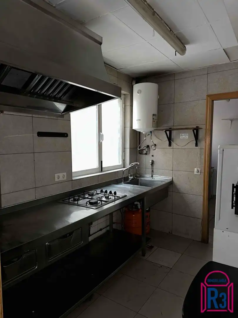 Local comercial en venda a San Juan de Sahagún, imagen 12