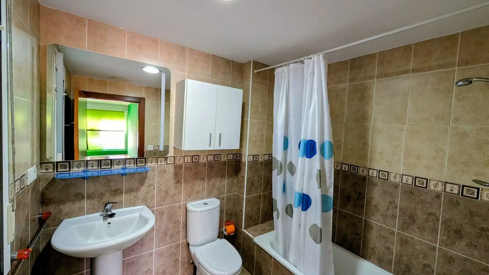 Baño de Piso de alquiler en Narón con Calefacción y Amueblado