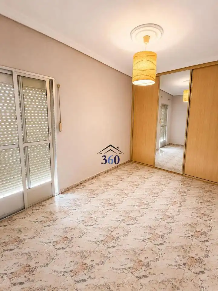 Sala d'estar de Casa o xalet en venda en Cáceres amb Aire condicionat