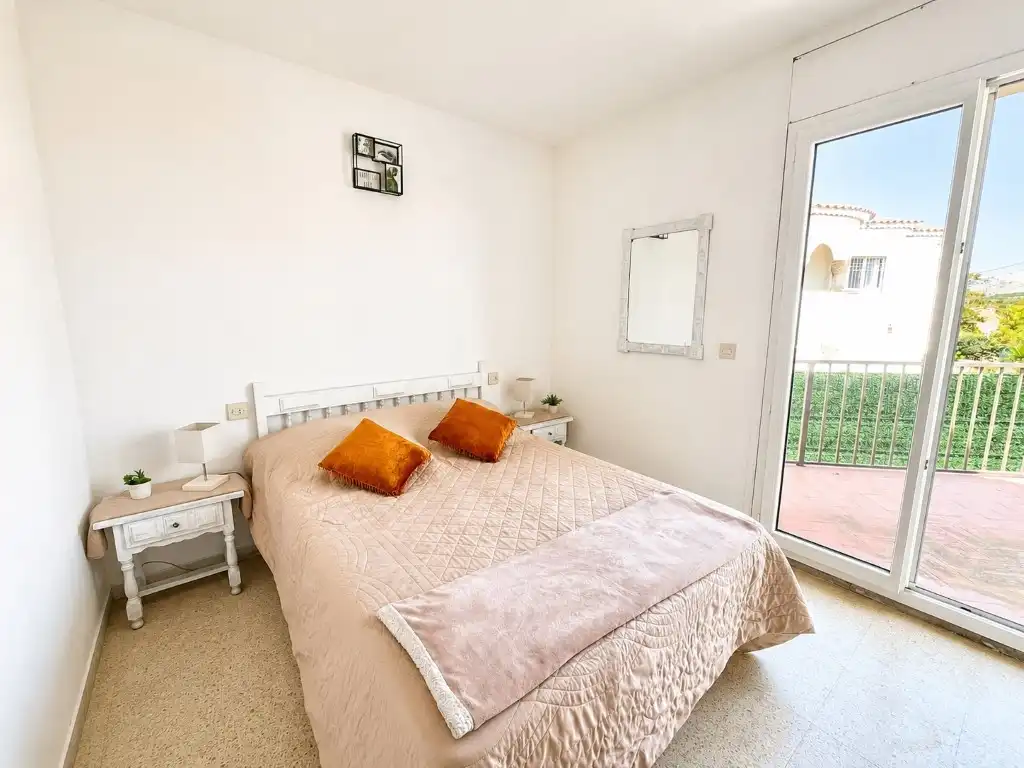 Dormitori de Apartament en venda en Roses