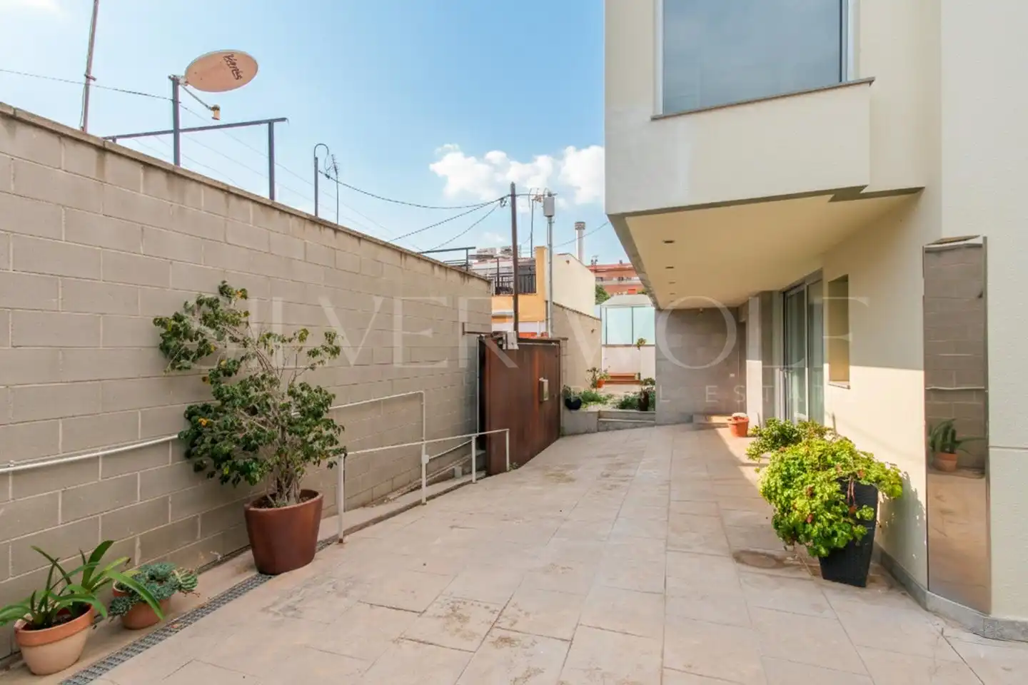 Terraza de Casa o chalet en venta en Santa Coloma de Gramenet con Aire acondicionado, Calefacción y Jardín privado