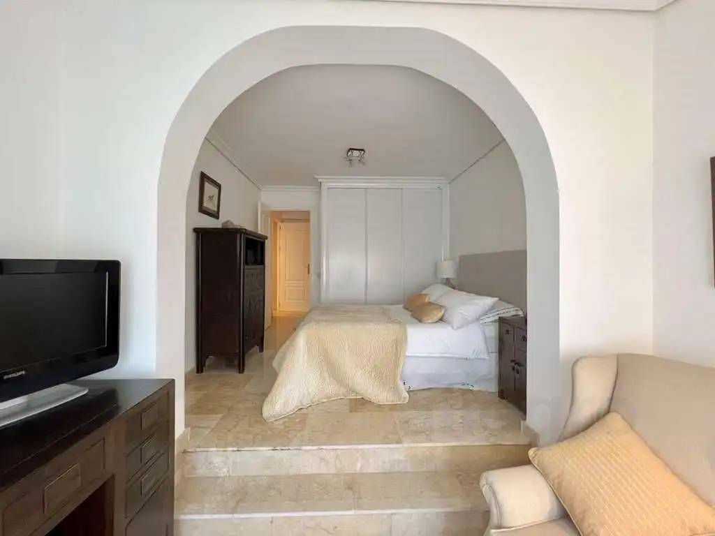Dormitori de Casa o xalet en venda en Galapagar amb Aire condicionat, Jardí privat i Piscina